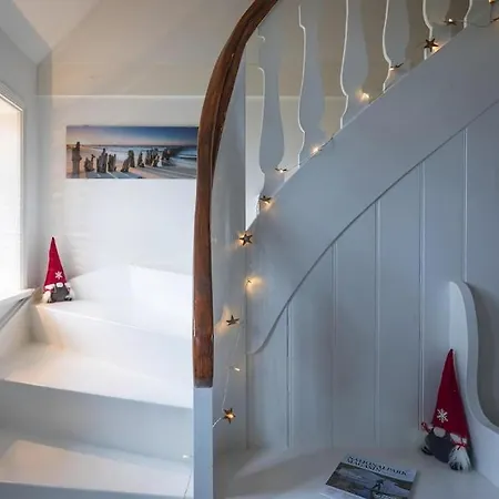 Holiday Home, Hojer Højer